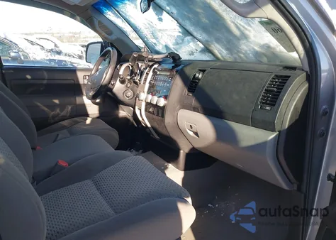 2007 Toyota Tundra Sr5 5.7L V8 z USA, uszkodzony, nr VIN 5TBBV54167S484041